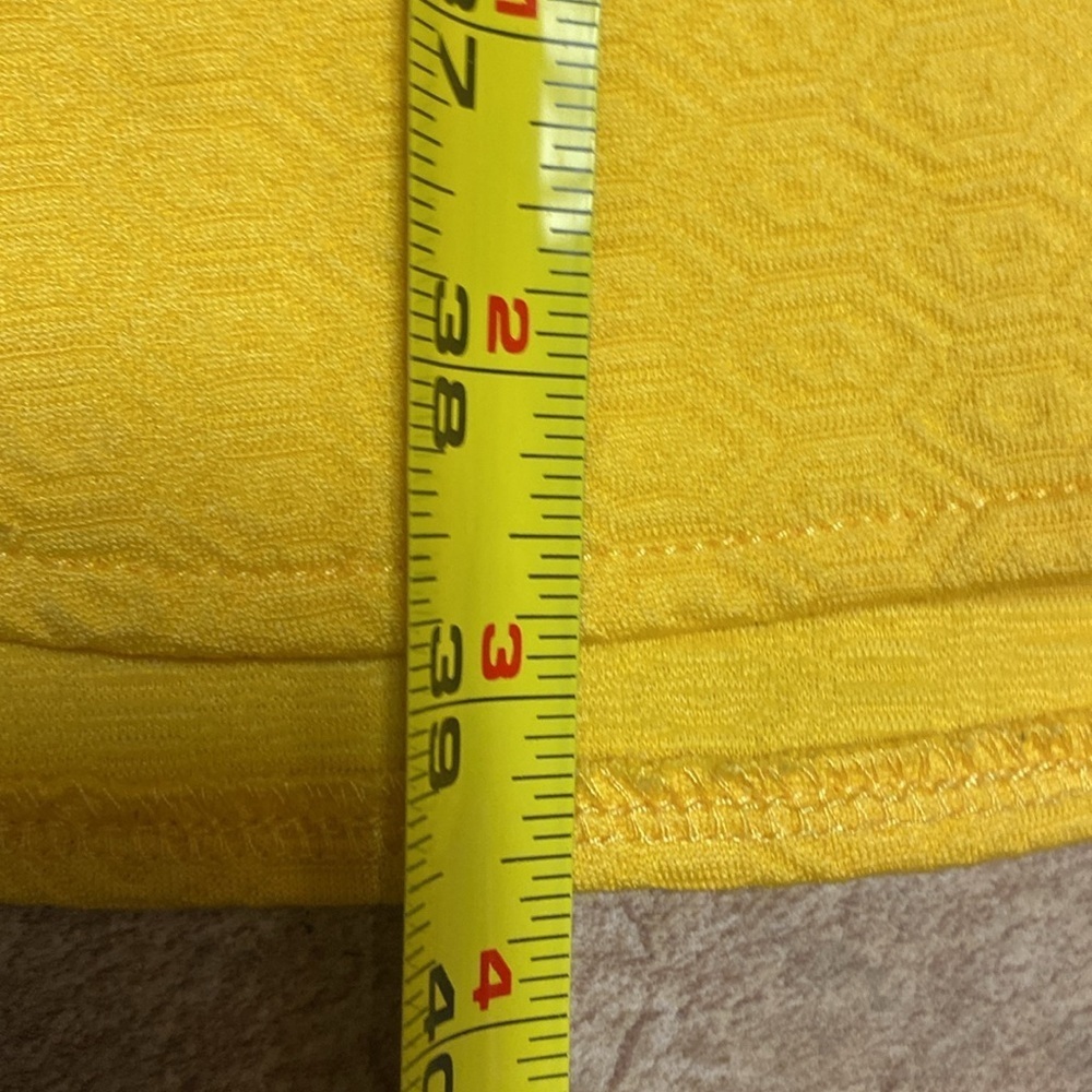 Butter Yellow sleeveless dress - Picture 5 of 6